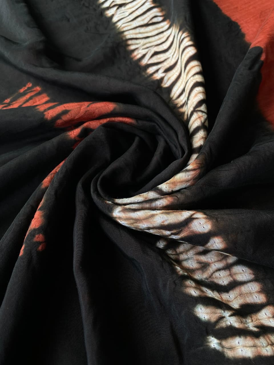 Prominent Black Bandhej Printed Cotton Silk Saree With Improbable Blouse Piece