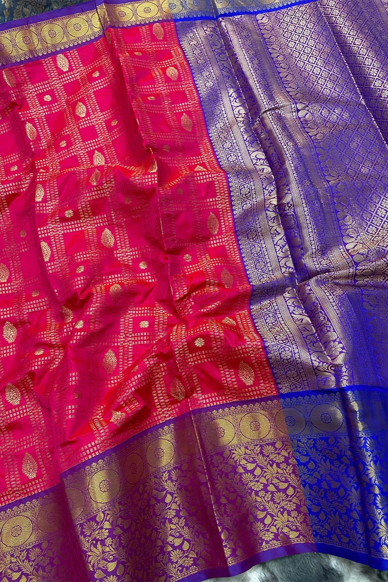 Redolent Dark Pink Kanjivaram Silk Saree With Murmurous Blouse Piece