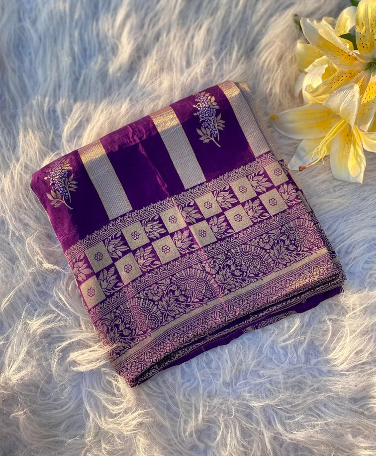 Gossamer Purple Soft Banarasi Silk Saree With Magnetic Blouse Piece