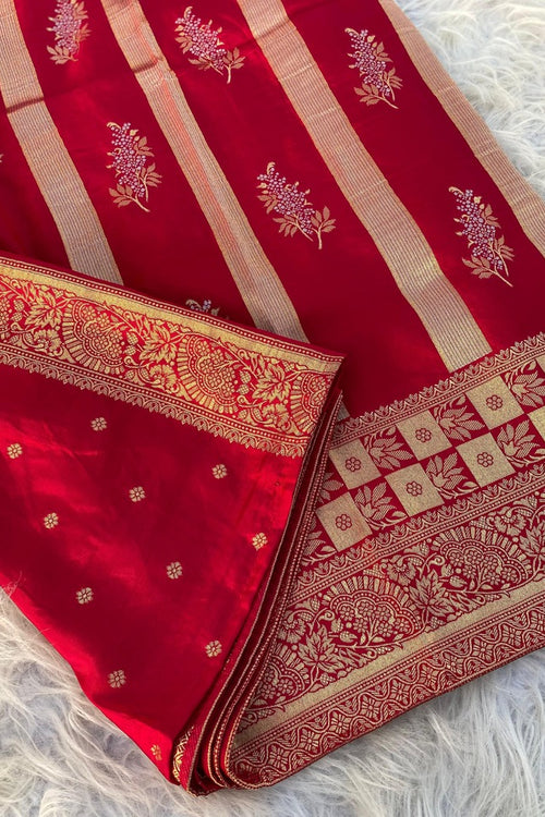 Load image into Gallery viewer, Engaging Red Soft Banarasi Silk Saree With Scrumptious Blouse Piece
