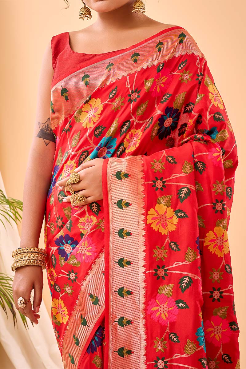 Enamoring Red Paithani Silk Saree With Proficient Blouse Piece