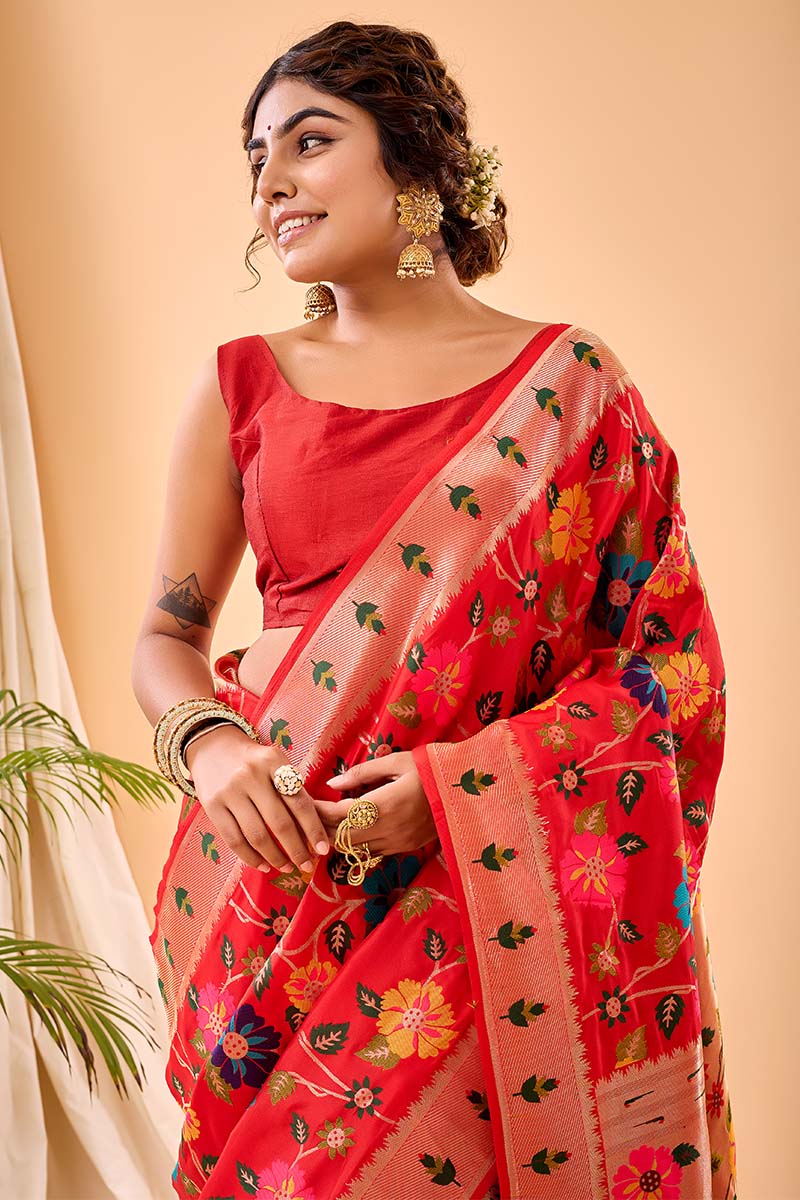 Enamoring Red Paithani Silk Saree With Proficient Blouse Piece