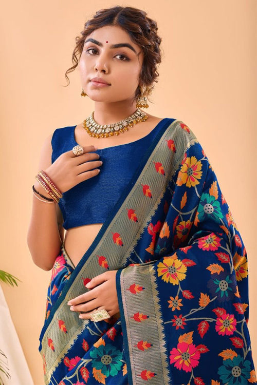 Load image into Gallery viewer, Fragrant Royal Blue Paithani Silk Saree With Smashing Blouse Piece
