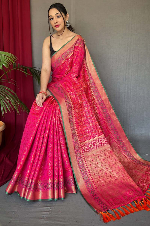 Load image into Gallery viewer, Traditional Dark Pink Patola Silk Saree with Ebullience Blouse Piece
