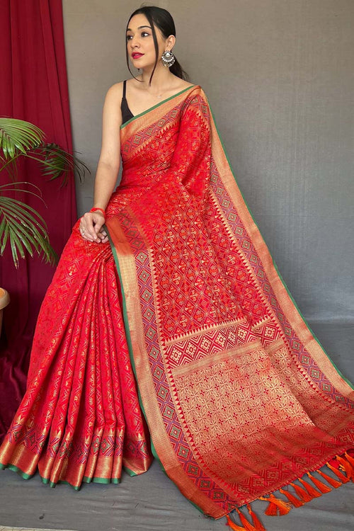 Load image into Gallery viewer, Gratifying Red Patola Silk Saree with Serendipity Blouse Piece
