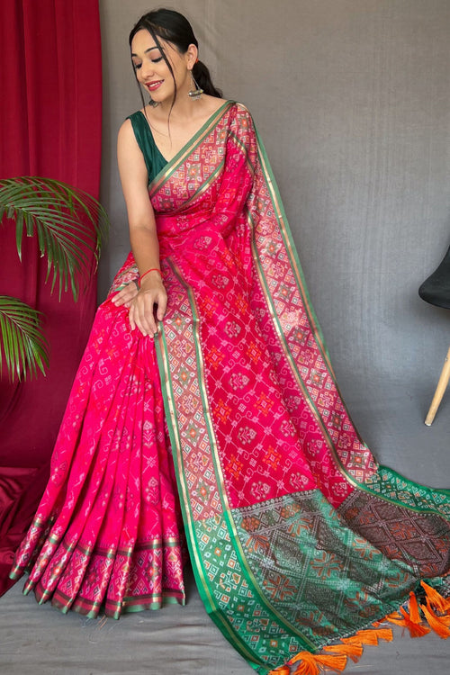 Load image into Gallery viewer, Enchanting Dark Pink Patola Silk Saree with Magnificat Blouse Piece
