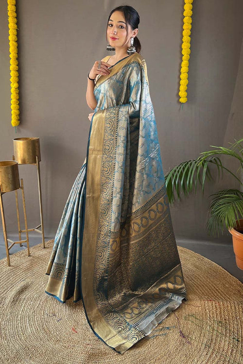 Load image into Gallery viewer, Stylish Blue Kanjivaram Silk Saree With Charming Blouse Piece
