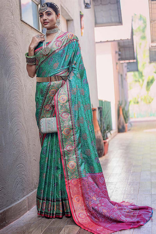 Load image into Gallery viewer, Alluring Rama Patola Silk Saree with Charming Blouse Piece
