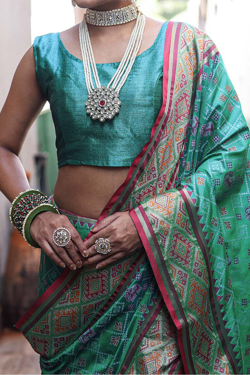 Load image into Gallery viewer, Ebullience Rama Patola Silk Saree with Fugacious Blouse Piece
