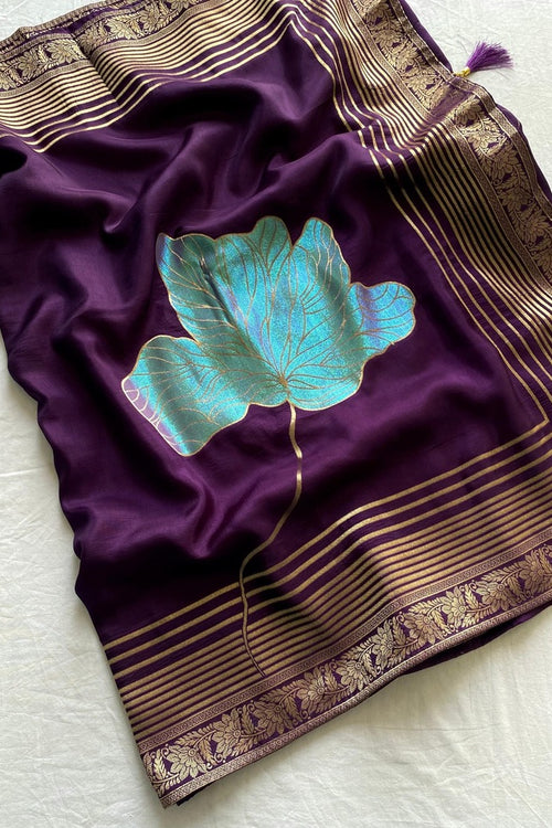 Load image into Gallery viewer, Delightful Purple Soft Banarasi Silk Saree With Classic Blouse Piece
