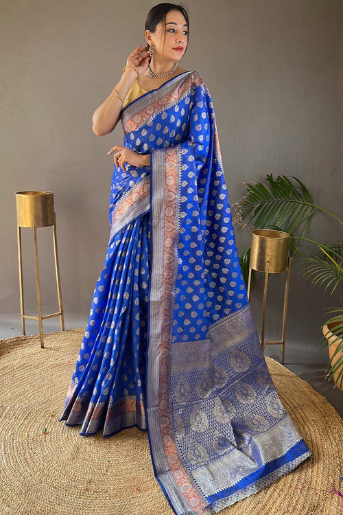 Load image into Gallery viewer, Alluring Royal Blue Soft Banarasi Silk Saree With Amiable Blouse Piece
