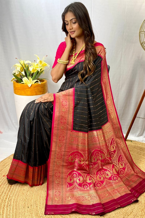 Load image into Gallery viewer, Sizzling Black Soft Banarasi Silk Saree With Gratifying Blouse Piece
