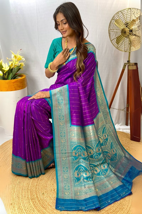 Load image into Gallery viewer, Ephemeral Purple Soft Banarasi Silk Saree With Moiety Blouse Piece
