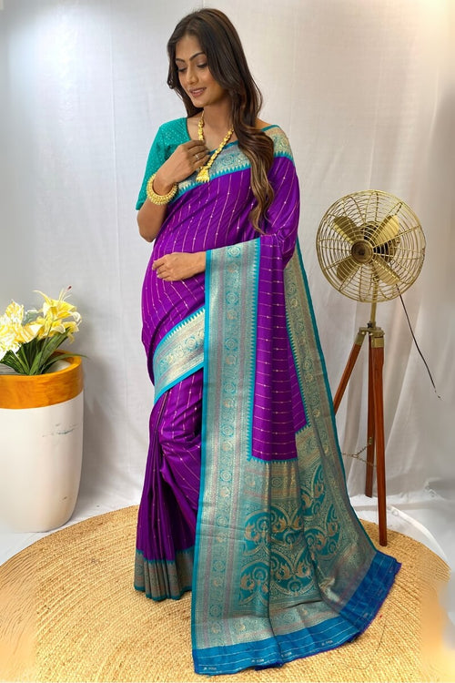 Load image into Gallery viewer, Ephemeral Purple Soft Banarasi Silk Saree With Moiety Blouse Piece
