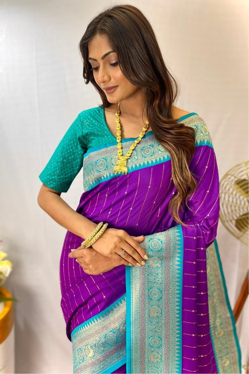 Load image into Gallery viewer, Ephemeral Purple Soft Banarasi Silk Saree With Moiety Blouse Piece
