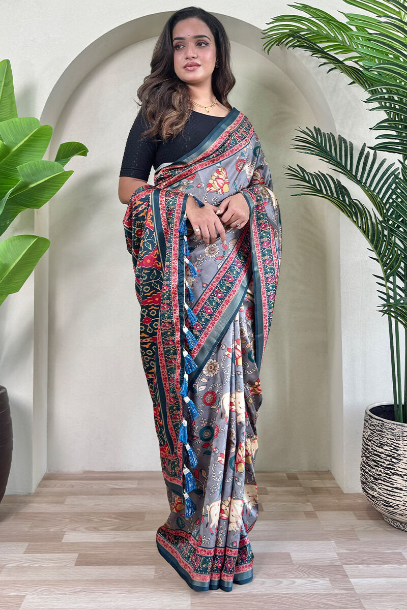 Evanescent Grey Kalamkari Printed Viscose Dola Silk Saree With Magnetic Blouse Piece