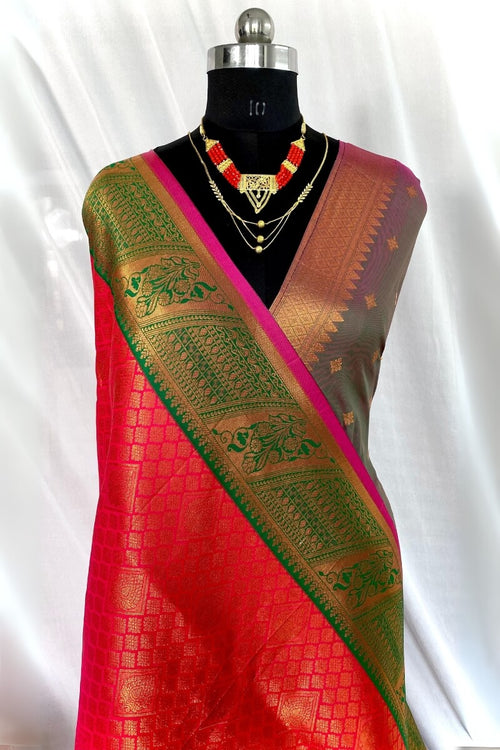 Load image into Gallery viewer, Desultory Dark Pink Kanjivaram Silk Saree With Stunner Blouse Piece
