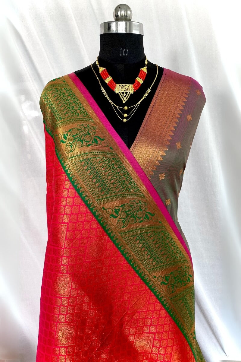 Desultory Dark Pink Kanjivaram Silk Saree With Stunner Blouse Piece