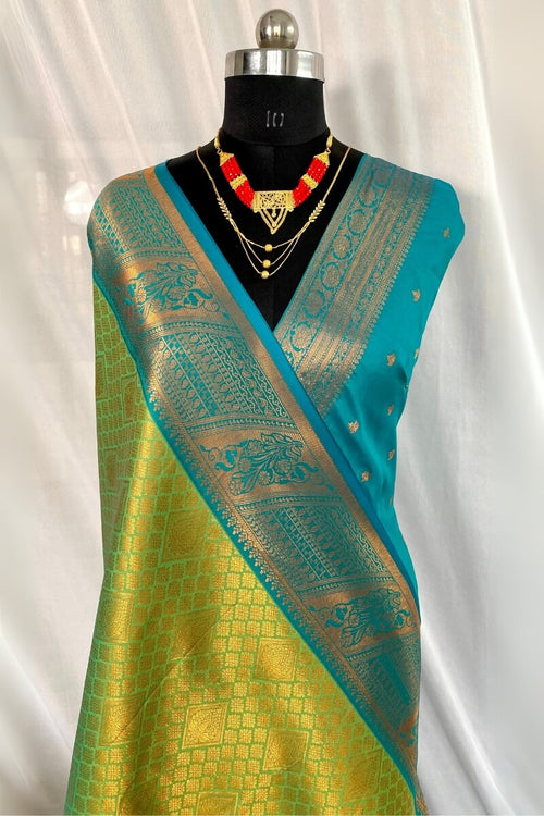 Load image into Gallery viewer, Jazzy Parrot Kanjivaram Silk Saree With Exceptional Blouse Piece
