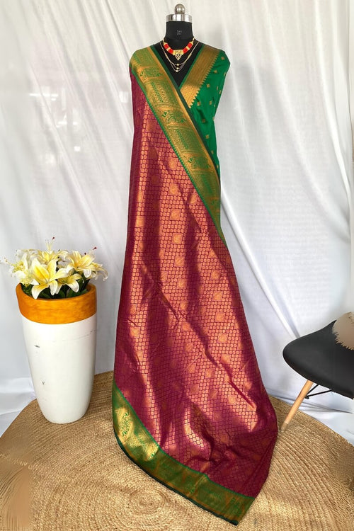 Load image into Gallery viewer, Twirling Purple Kanjivaram Silk Saree With Exquisite Blouse Piece
