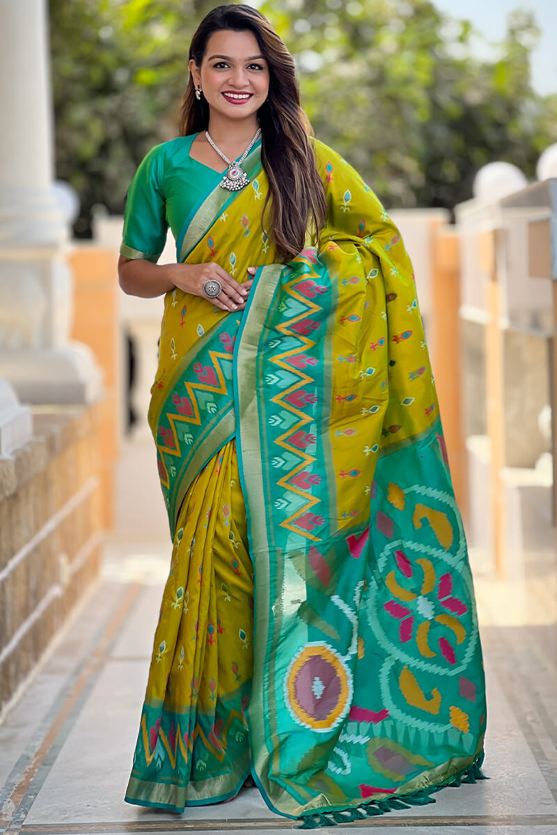Devastating Mehndi Soft Banarasi Silk Saree With Twirling Blouse Piece