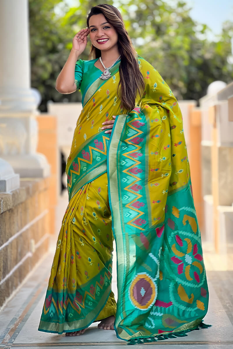 Devastating Mehndi Soft Banarasi Silk Saree With Twirling Blouse Piece