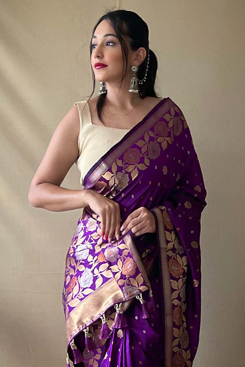 Load image into Gallery viewer, Enchanting Purple Soft Banarasi Silk Saree With Snappy Blouse Piece
