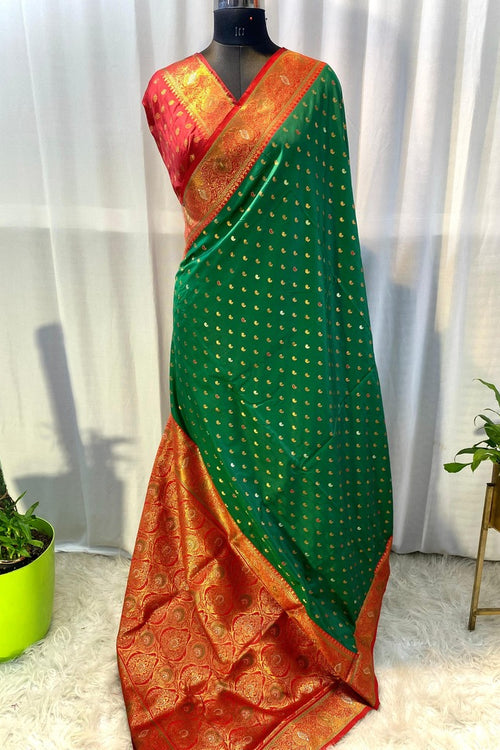 Load image into Gallery viewer, Intricate Dark Pink Soft Banarasi Silk Saree With Surpassing Blouse Piece
