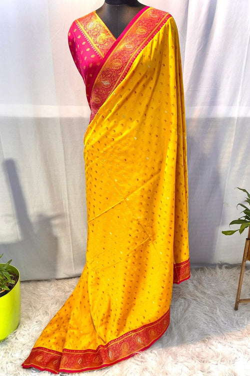 Load image into Gallery viewer, Ornate Yellow Soft Banarasi Silk Saree With Exemplary Blouse Piece
