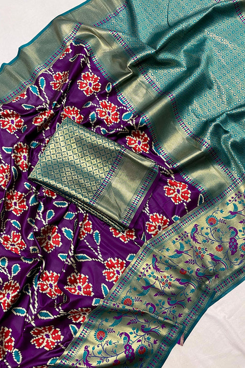 Load image into Gallery viewer, Cynosure Purple Patola Silk Saree with Desuetude Blouse Piece
