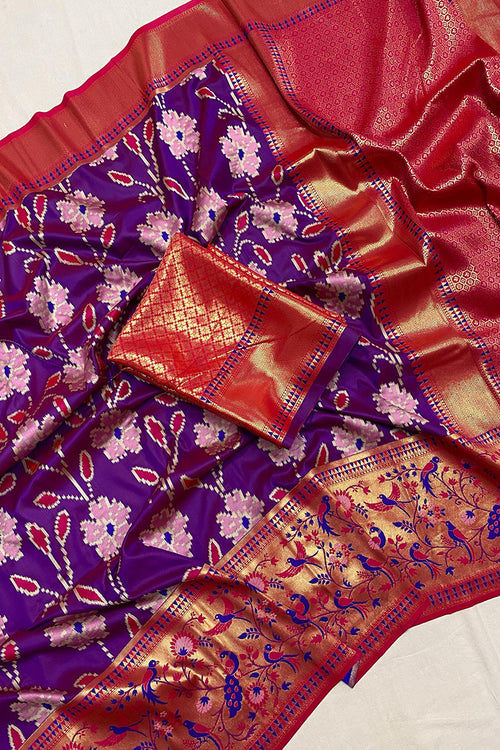 Load image into Gallery viewer, Efflorescence Violet Patola Silk Saree with Forbearance Blouse Piece
