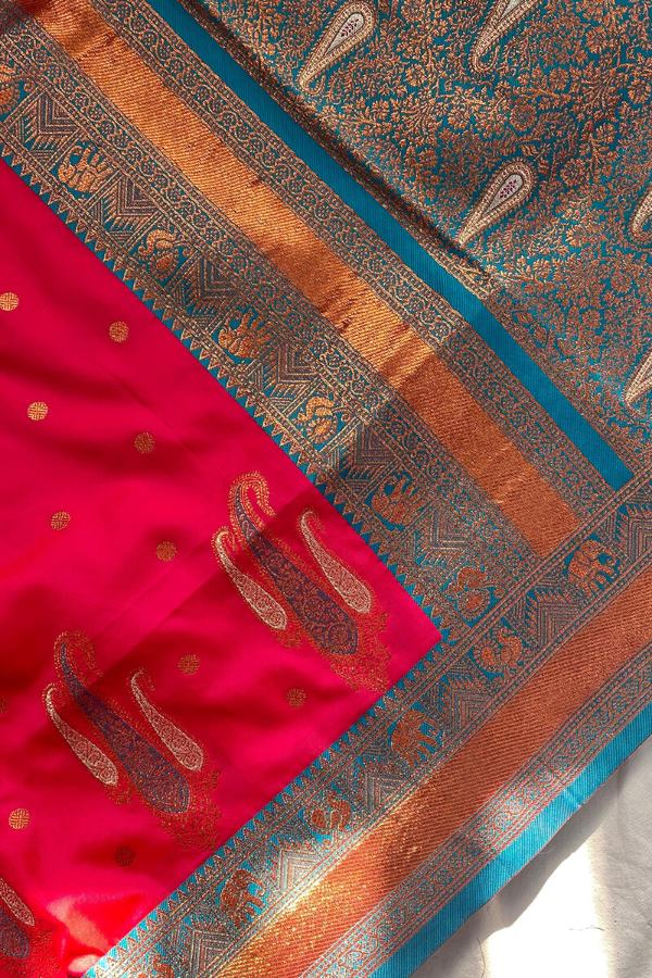 Enigmatic Dark Green Soft Banarasi Silk Saree With Panache Blouse Piece