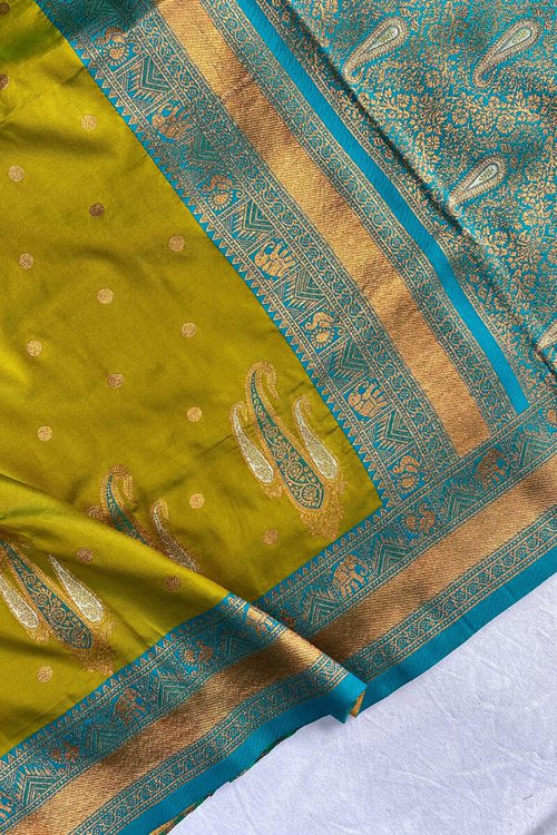 Load image into Gallery viewer, Lissome Mehndi Soft Banarasi Silk Saree With Effervescent Blouse Piece
