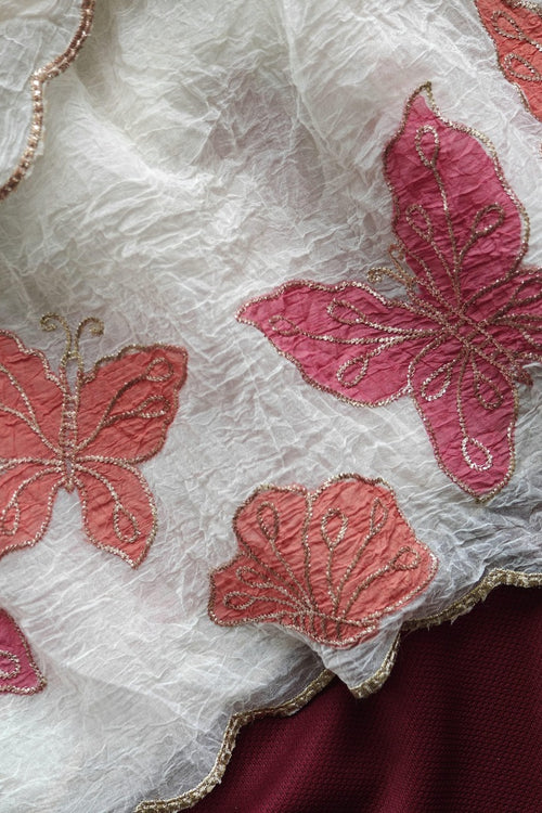 Load image into Gallery viewer, Excellent Off White Embroidery Work Crush Chiffon Silk Saree With Vivacious Blouse Piece
