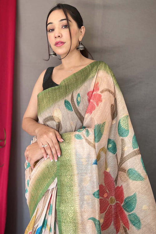 Load image into Gallery viewer, Serendipity Green Soft Banarasi Silk Saree With Snappy Blouse Piece
