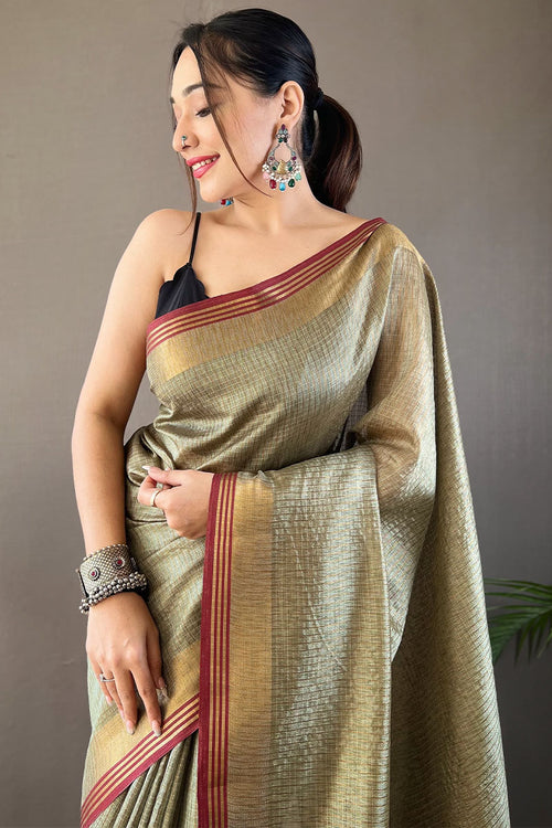 Load image into Gallery viewer, Inspiring Green Soft Banarasi Silk Saree With Opulent Blouse Piece
