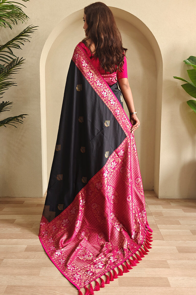 Alluring Black Soft Banarasi Silk Saree With Deserving Blouse Piece