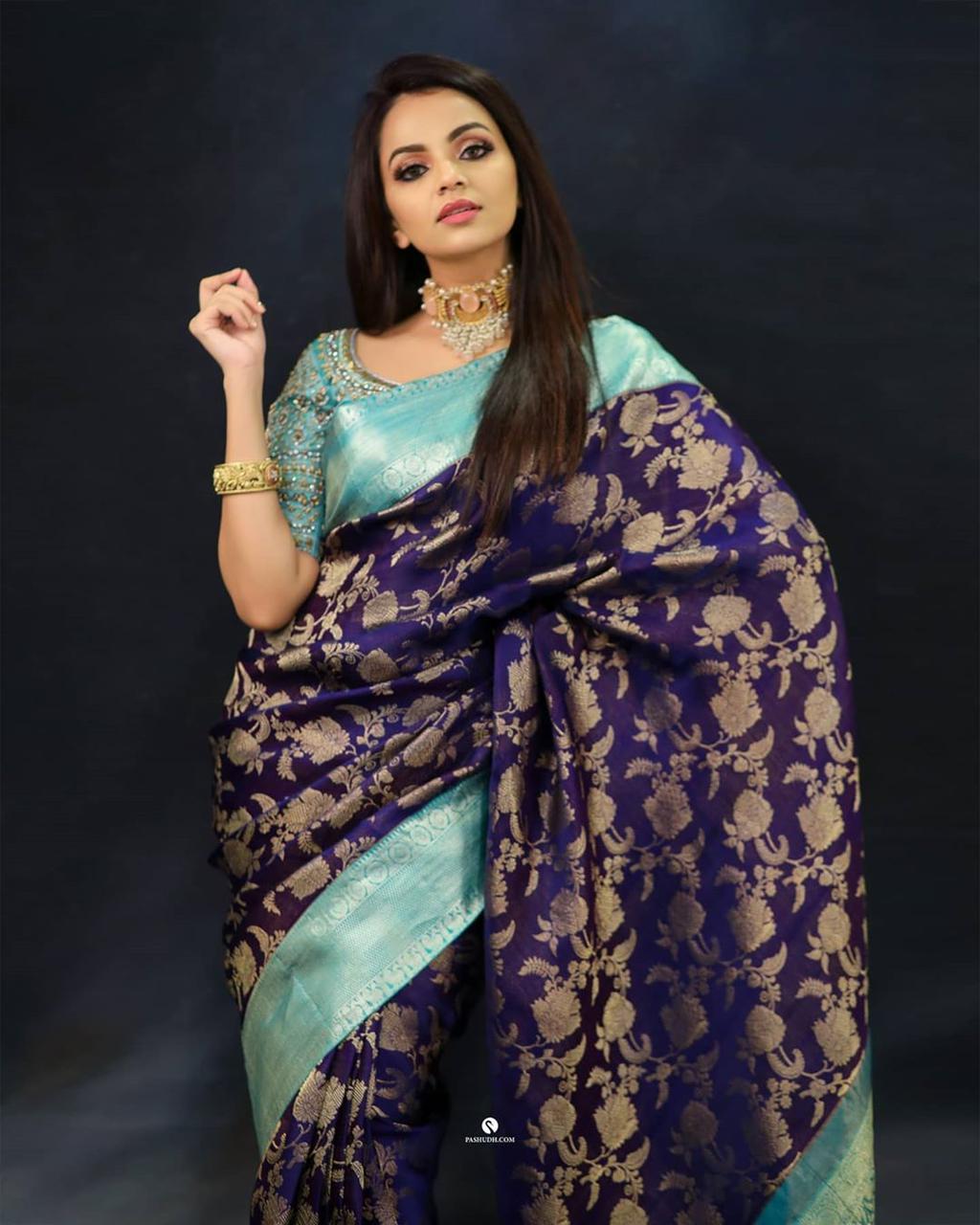 Blooming Blue Soft Silk Saree With Smart Blouse Piece