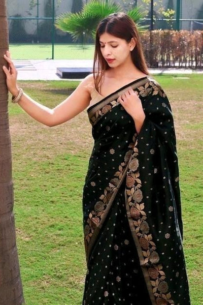 Staggering Black Soft Banarasi Silk Saree With Lagniappe Blouse Piece
