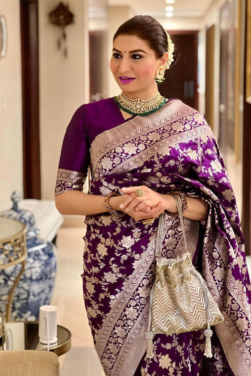 Load image into Gallery viewer, Effervescent Wine Soft Banarasi Silk Saree With Elision Blouse Piece
