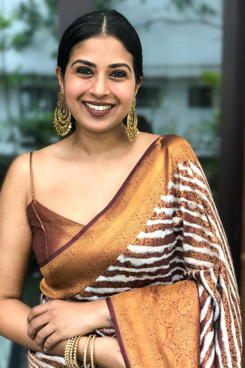 Load image into Gallery viewer, Scintilla Brown Soft Silk Saree with Pretty Blouse Piece
