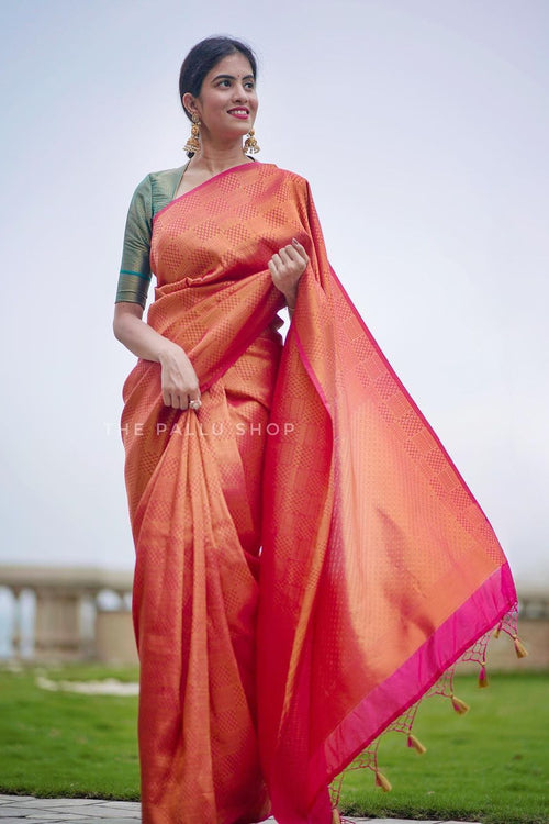 Load image into Gallery viewer, Enchanting Dark Pink Soft Silk Saree with Fantabulous Blouse Piece

