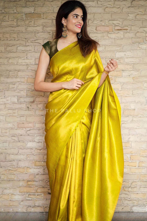 Load image into Gallery viewer, Lissome Yellow Soft Silk Saree with Panoply Blouse Piece
