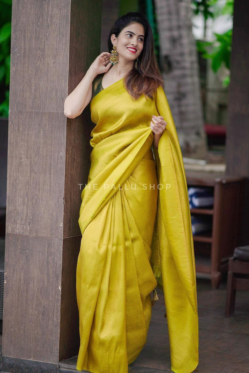 Load image into Gallery viewer, Lissome Yellow Soft Silk Saree with Panoply Blouse Piece
