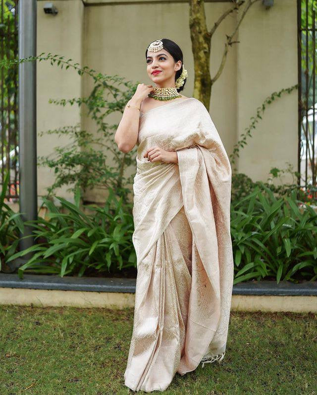 Delectable Beige Soft Banarasi Silk Saree With Scrumptious Blouse Piece