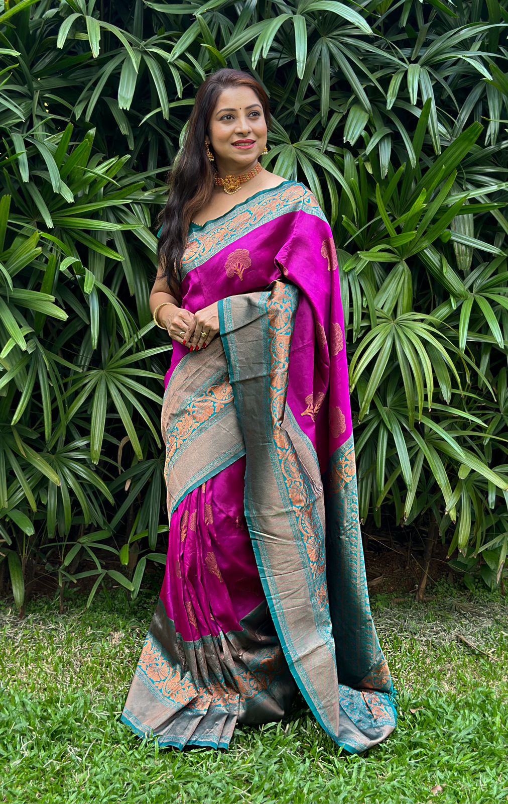 Desirable Purple Soft Banarasi Silk Saree With Groovy Blouse Piece