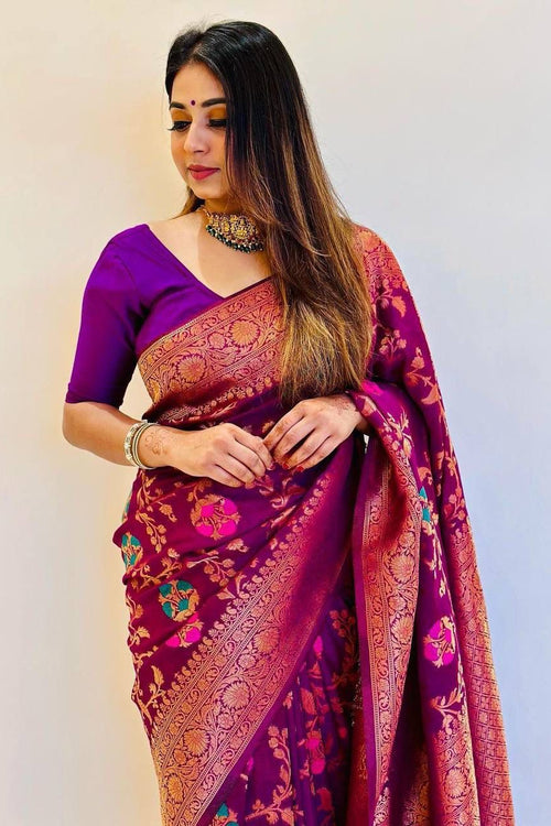 Load image into Gallery viewer, Angelic Purple Soft Banarasi Silk Saree With Adoring Blouse Piece
