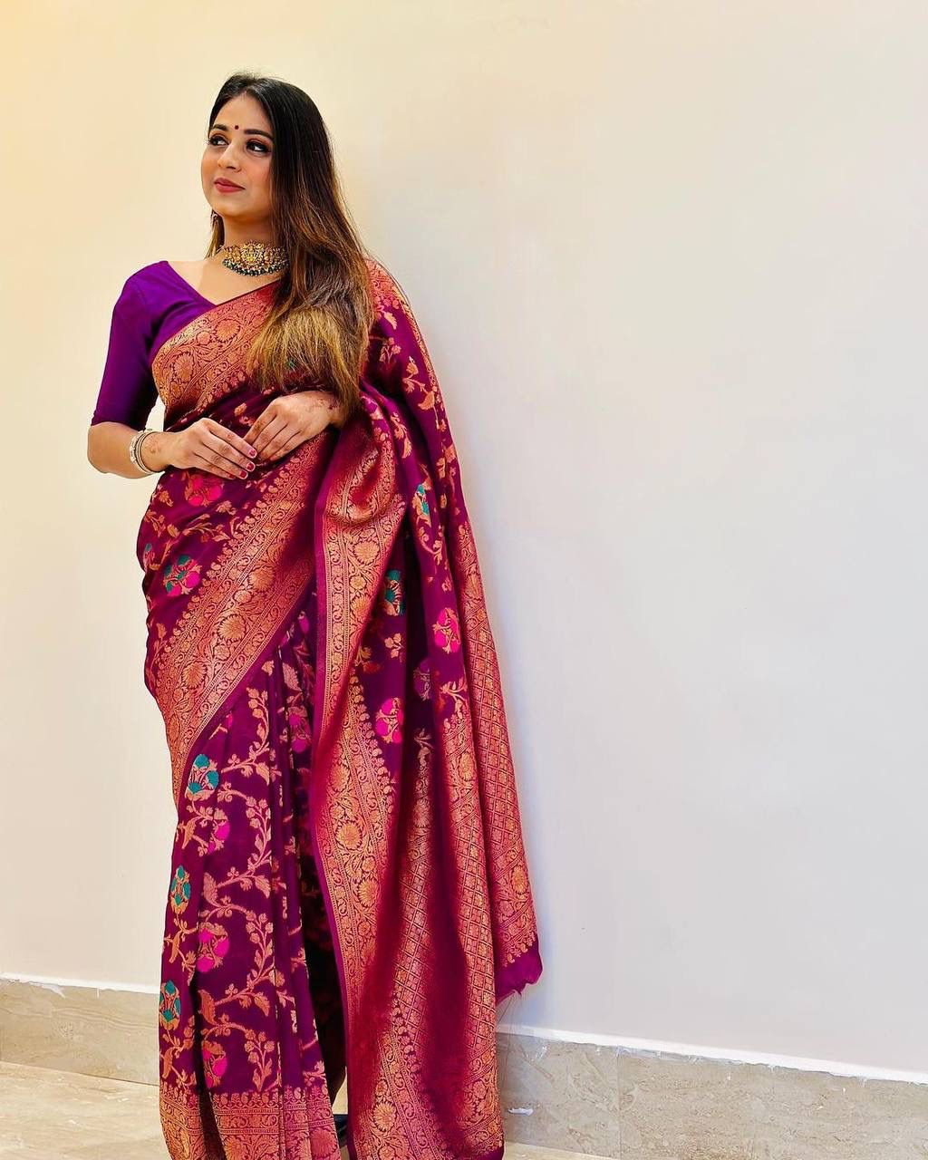 Angelic Purple Soft Banarasi Silk Saree With Adoring Blouse Piece