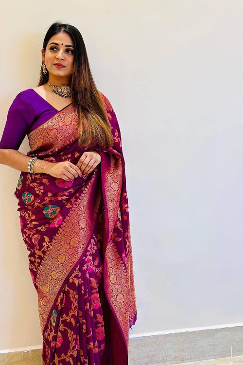 Load image into Gallery viewer, Angelic Purple Soft Banarasi Silk Saree With Adoring Blouse Piece
