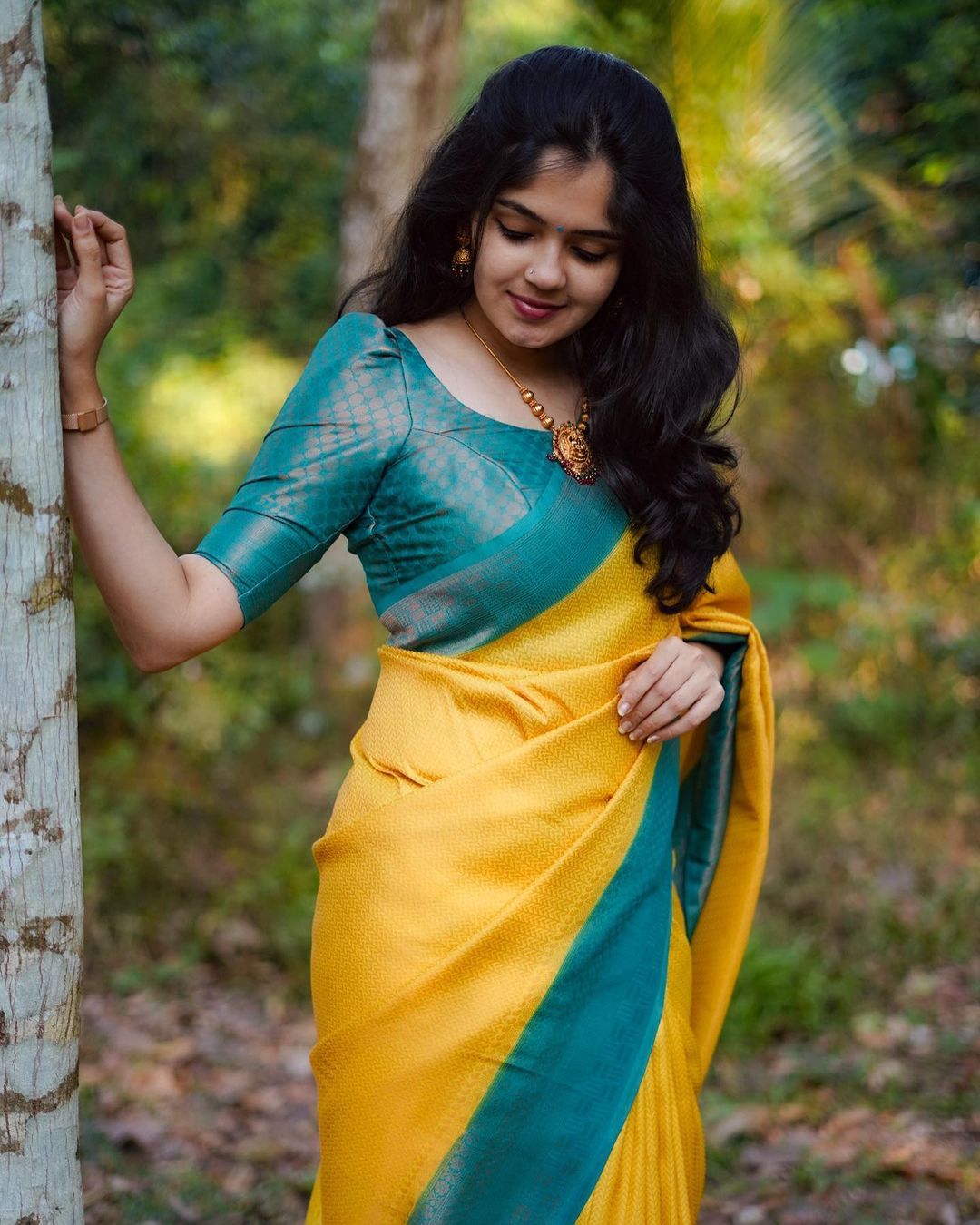 13 Best Contrast Blouse Ideas To Try With Yellow Saree • Keep Me Stylish | Pink  blouse designs, Saree blouse designs latest, Silk saree blouse designs